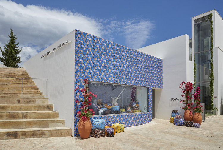 LOEWE PAULAS IBIZA POP UP STORE