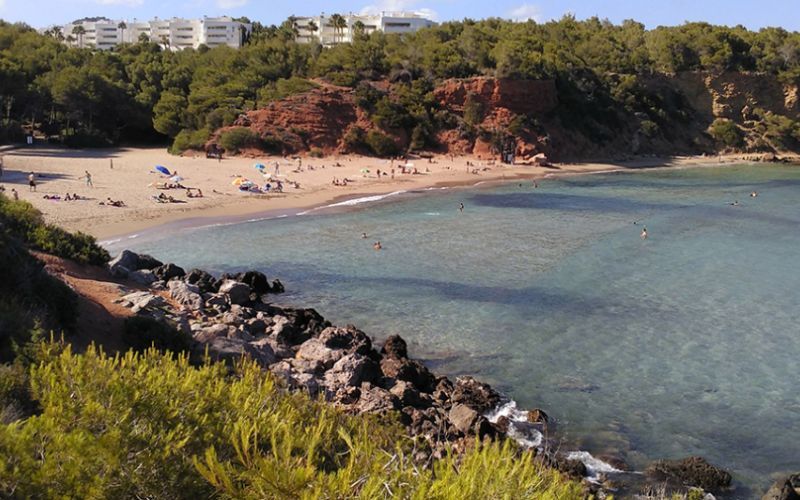 Three beaches in a day: from Es Canar to Cala Llenya