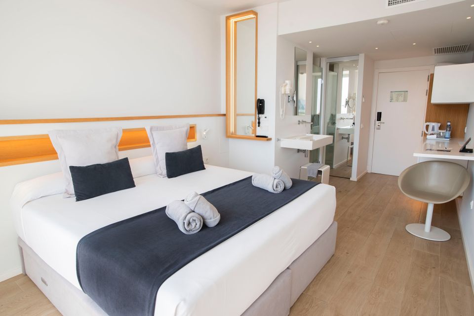 Hotel Anfora - Doble Standard