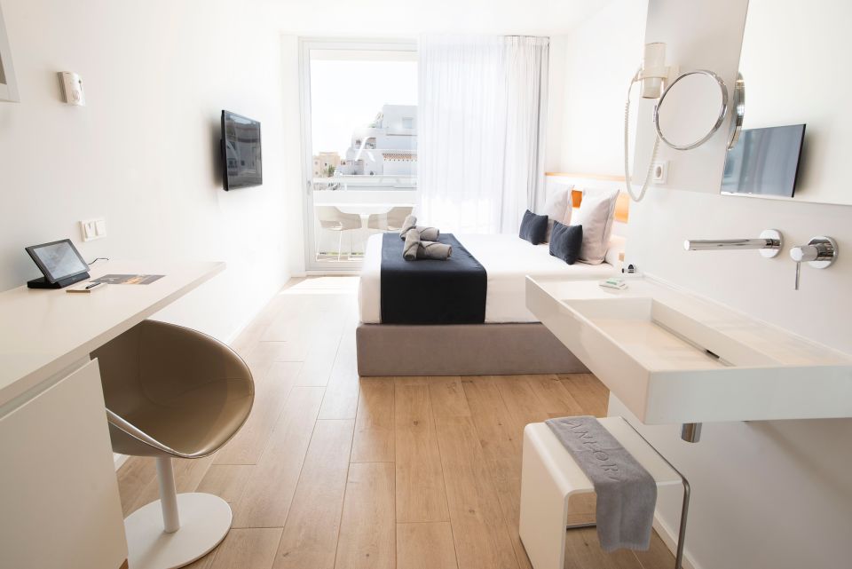 Hotel Anfora - Doble Standard